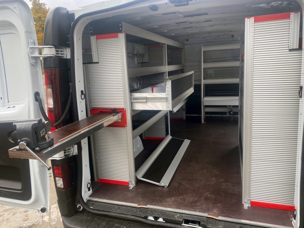 amenagement-utilitaire-reunion-renault-trafic