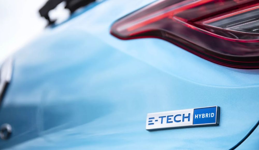 e-tech hybrid comment se recharge une voiture hybride