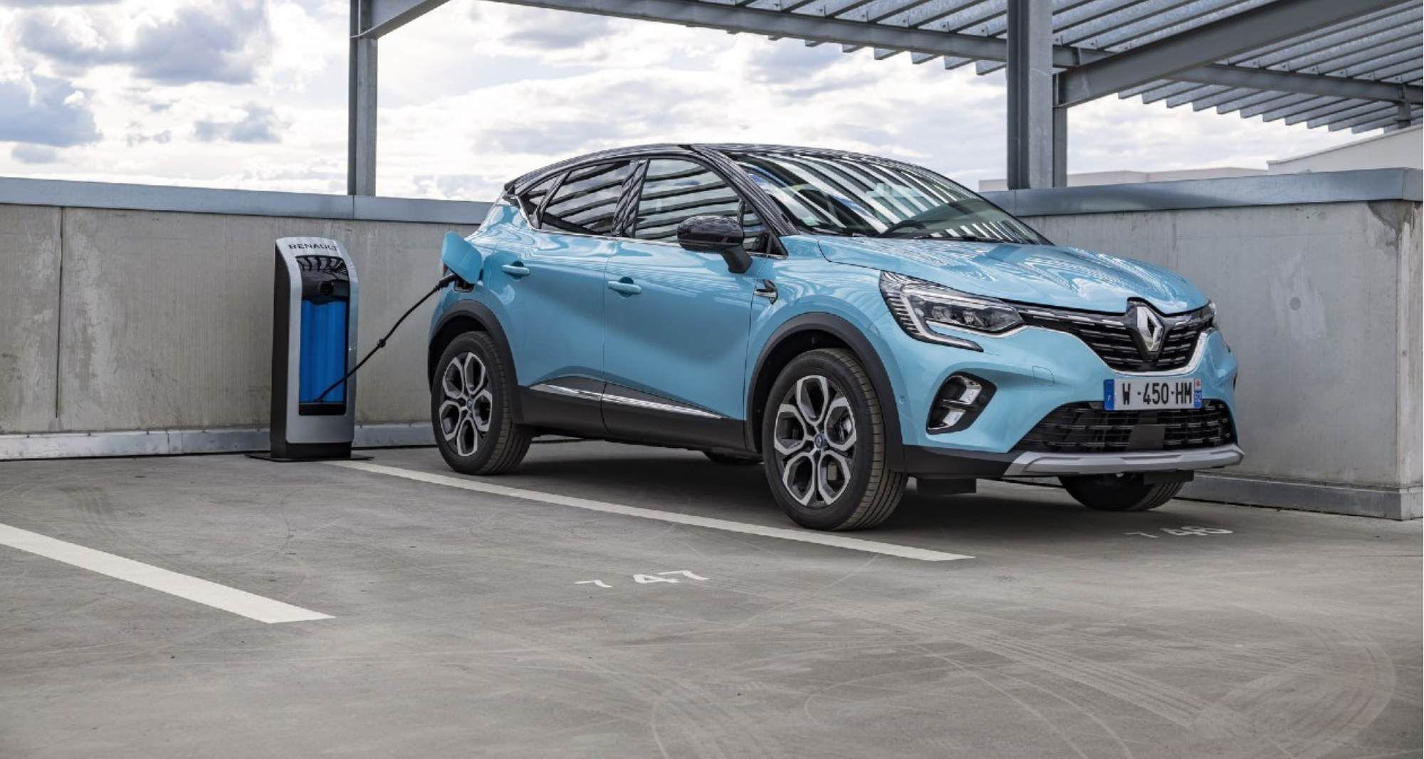 comment-recharger-une-voiture-electrique-en-appartement
